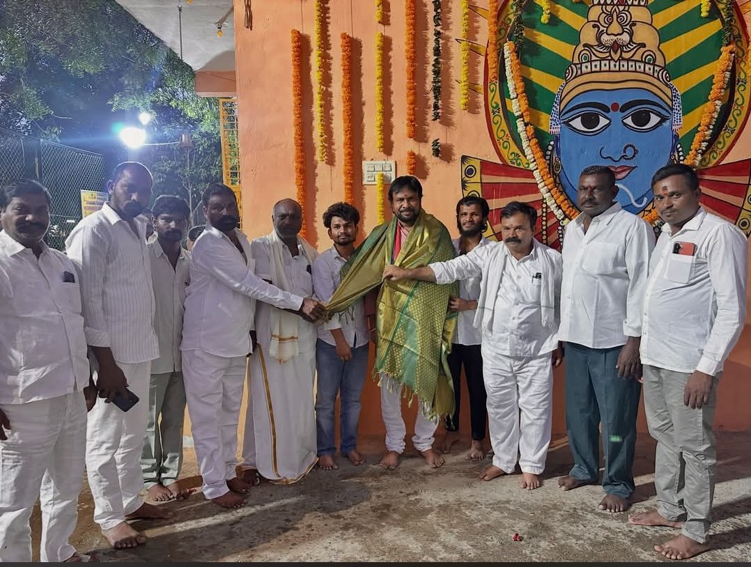 బోనాల పండుగ సందర్భంగా మైసమ్మ, వరమైసమ్మ అమ్మవార్లకు ప్రత్యేక పూజలు నిర్వహించిన ఉప్పల శ్రీనివాస్ గుప్త* - Additional Image