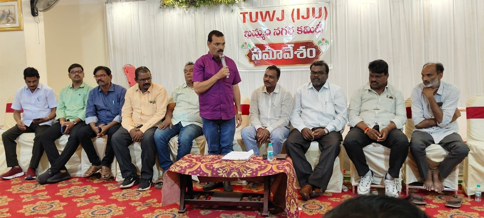 జర్నలిస్టుల పట్ల నిర్లక్ష్యం వహిస్తే సహించం