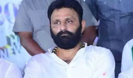 గుడివాడ వైసీపీలో అయోమయం.. కొడాలి నానిపైనే కేడర్ ఆశలు!