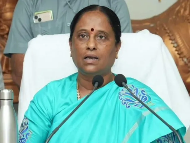 కొండా సురేఖపై అధిష్ఠానం కీలక నిర్ణయం.. రాజీనామా చేయించడానికే మొగ్గు!
