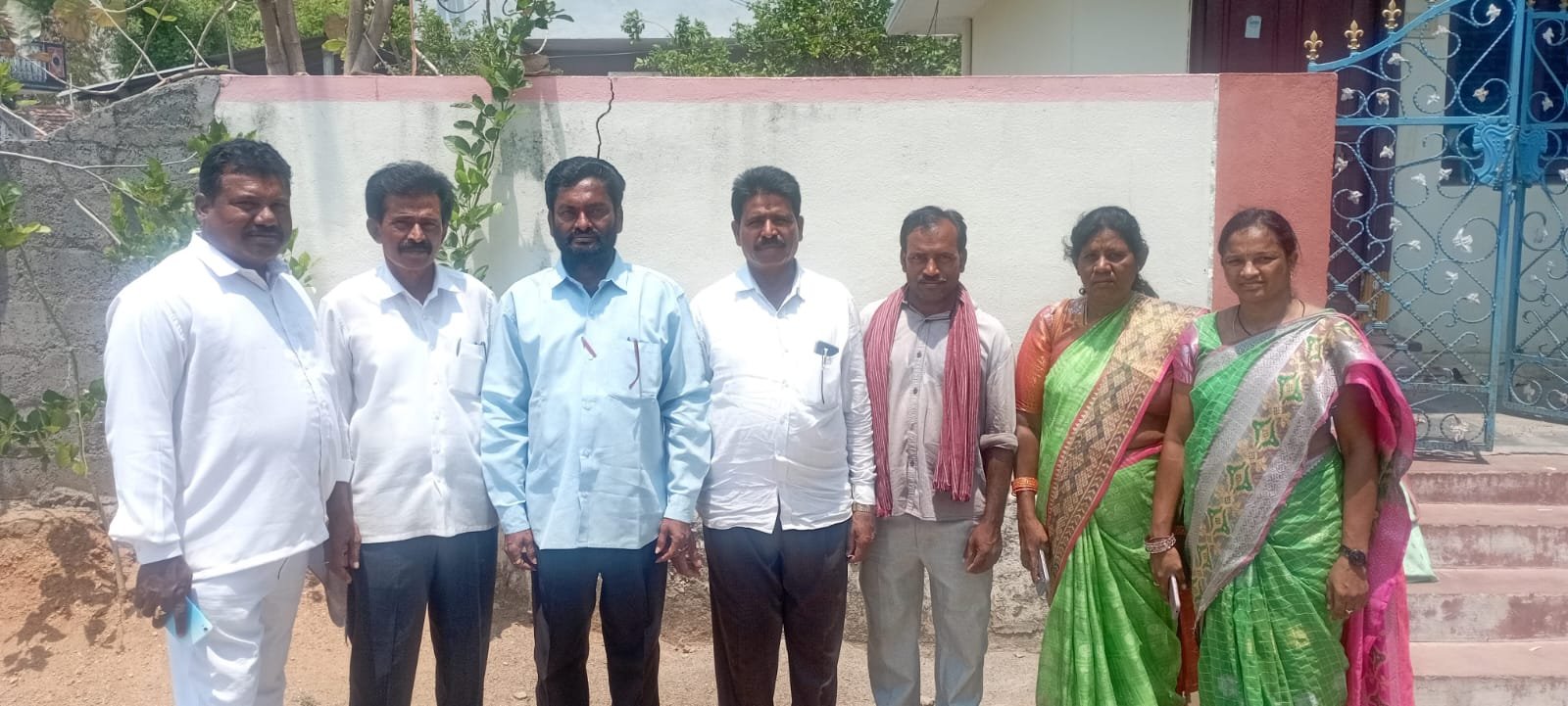 స్వాతంత్ర ఫలాలు బిసి, ఎస్సీ,ఎస్టీల దరి చేరడం లేదు 