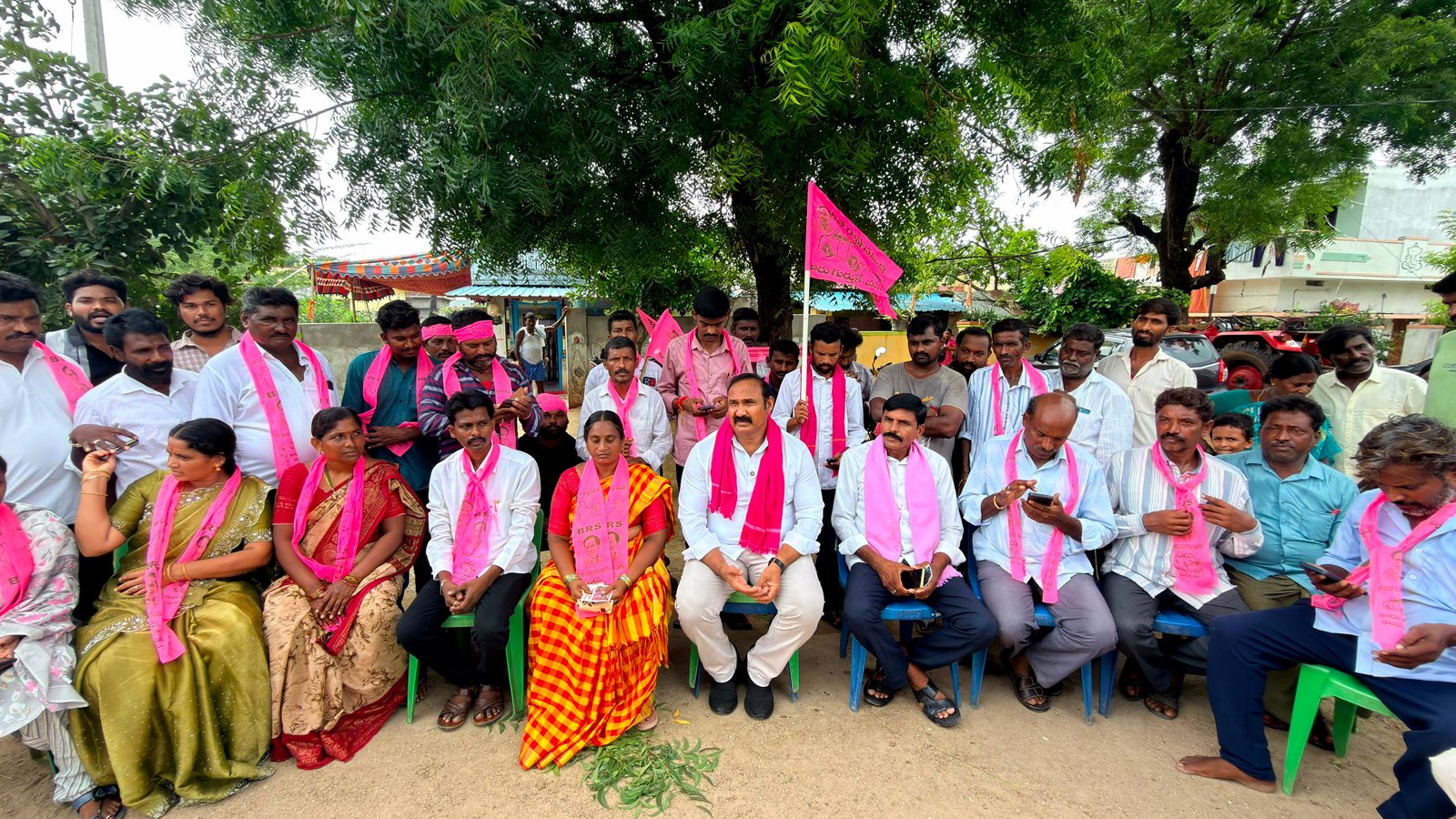 పల్లెల విధ్వంసం – పడకేసిన పారిశుధ్యం! 