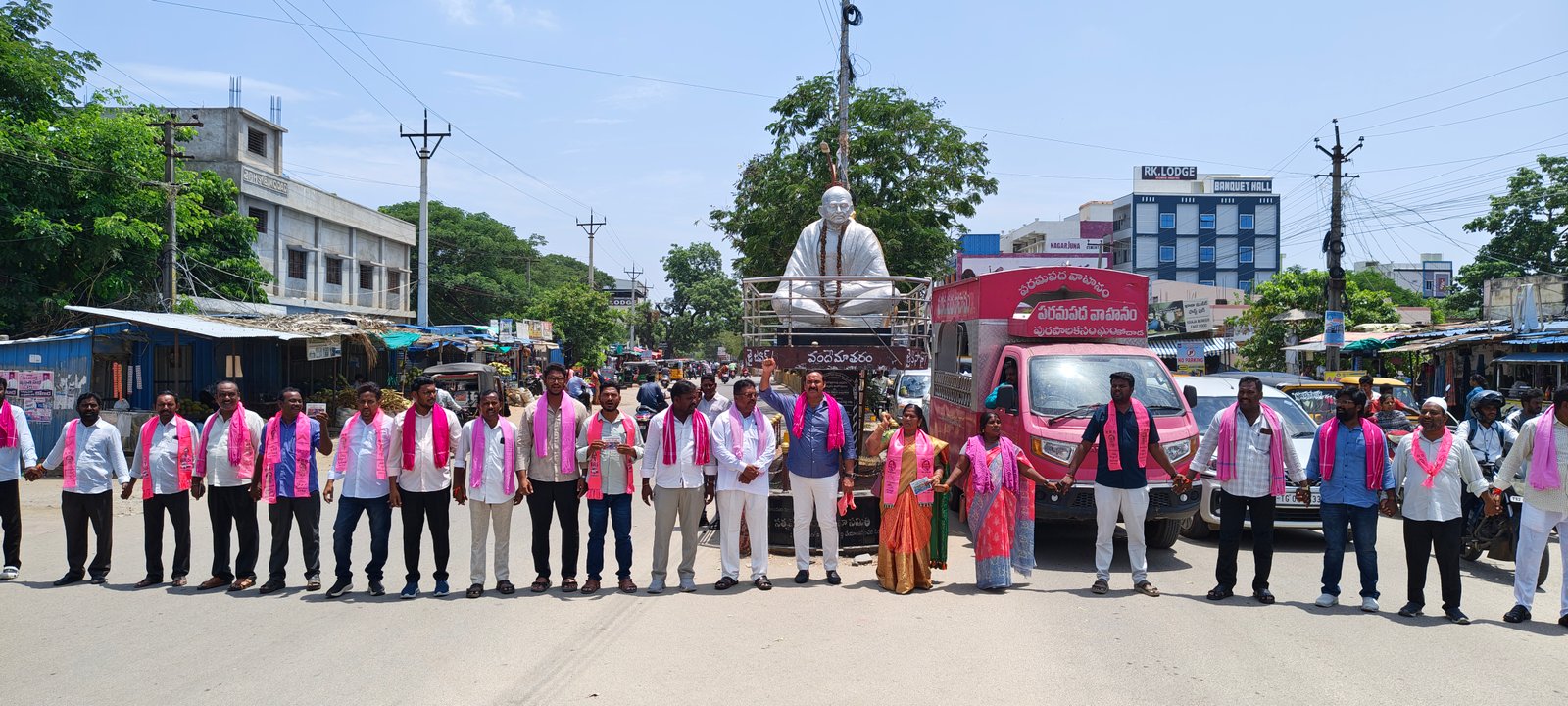 చట్టసభల సాక్షిగా ప్రజాస్వామ్య ఖూనీ  - Additional Image