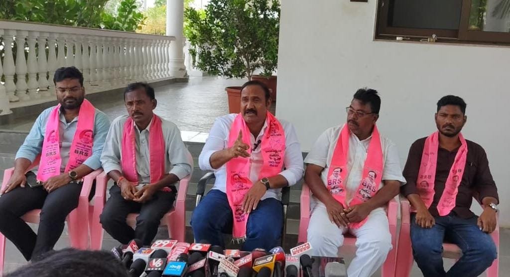 రేవంత్ రెడ్డిది హిట్లర్ తరహా నియంతృత్వ పాలన