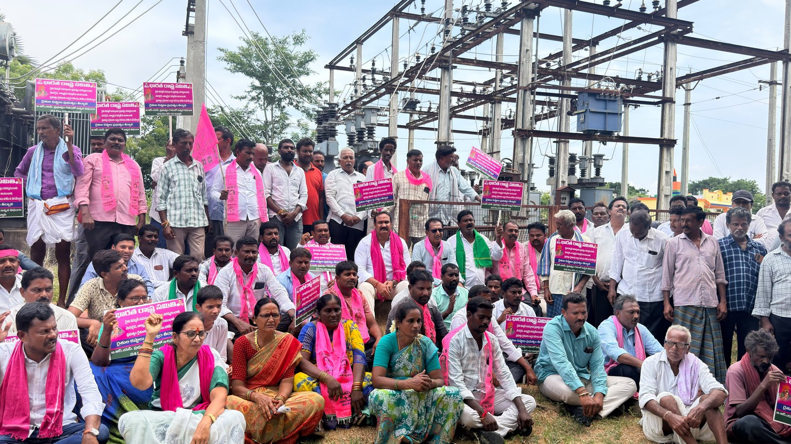 రైతులకు కరెంటు ఇవ్వలేని చేతకాని ప్రభుత్వం ఈ కాంగ్రెస్ ప్రభుత్వం  - Additional Image