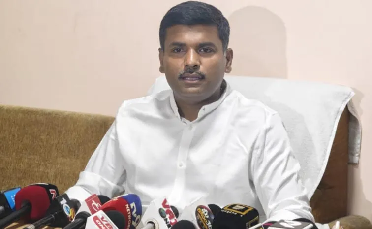 విశాఖను నిర్లక్ష్యం చేస్తున్నారంటూ అమర్నాథ్ ఫైర్
