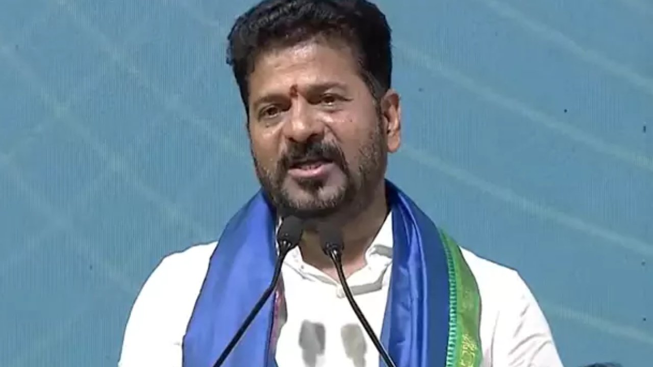 సిరిసిల్ల గడీలపై గురిపెడదాం: రేవంత్
