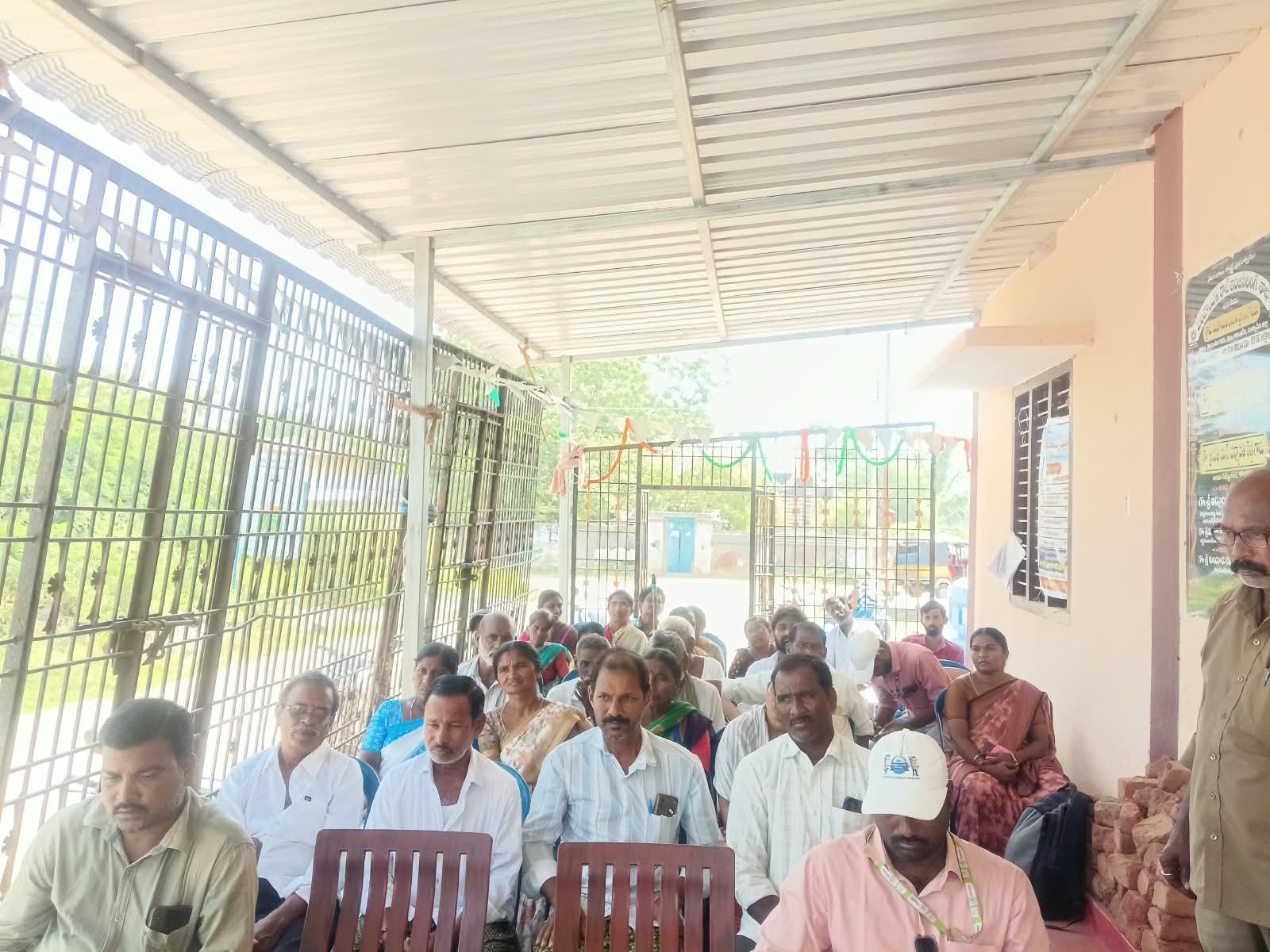 వాయిలసింగవరం గ్రామంలో వీబీజీరామ్జీ పధకం సామాజిక తనిఖీపై గ్రామసభ - Additional Image